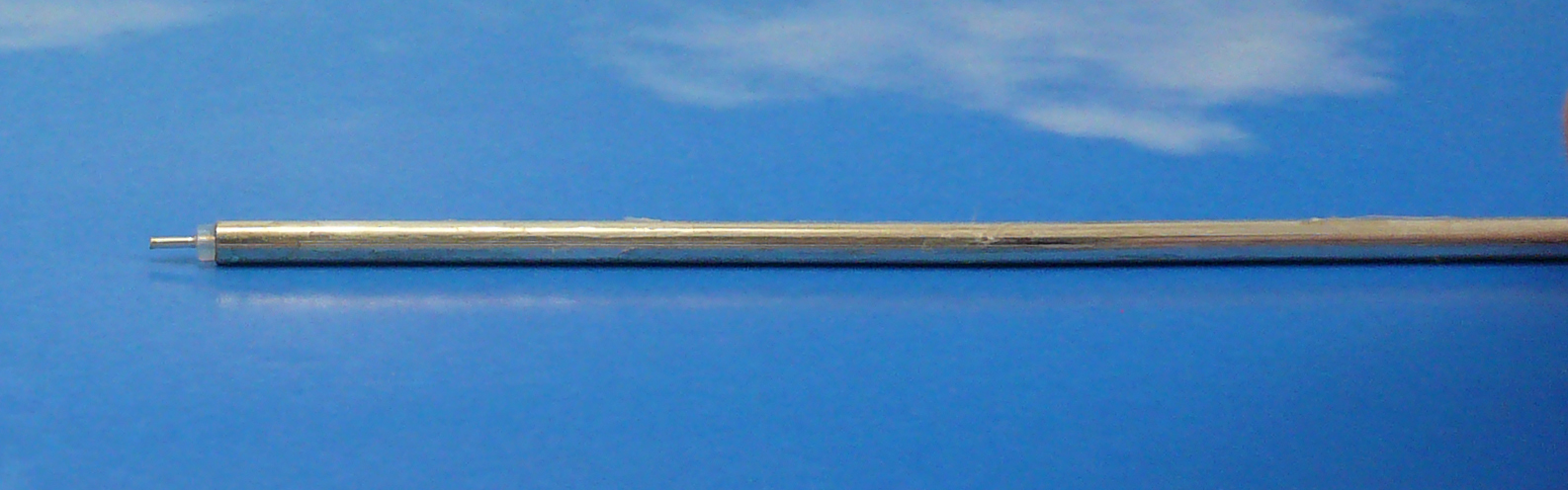 UT.141 Semi-Rigid Silver Plated Copper
***Price for 2 m coil***
50ohm   3,58mm Jyebao 141AG-C-L-50