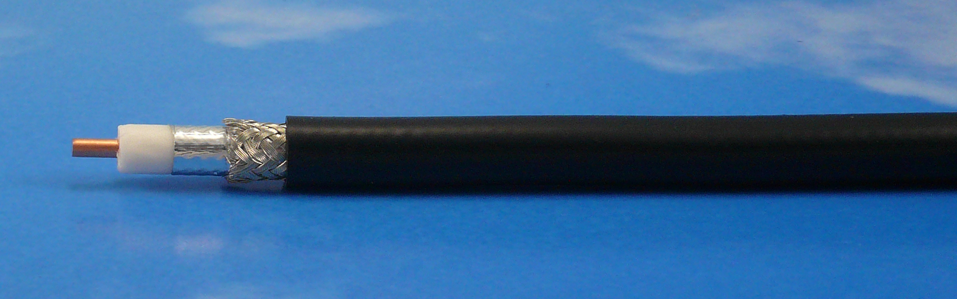 FF400LSFROH Low Loss coax 10,3mm 305m
FEEDFLEX